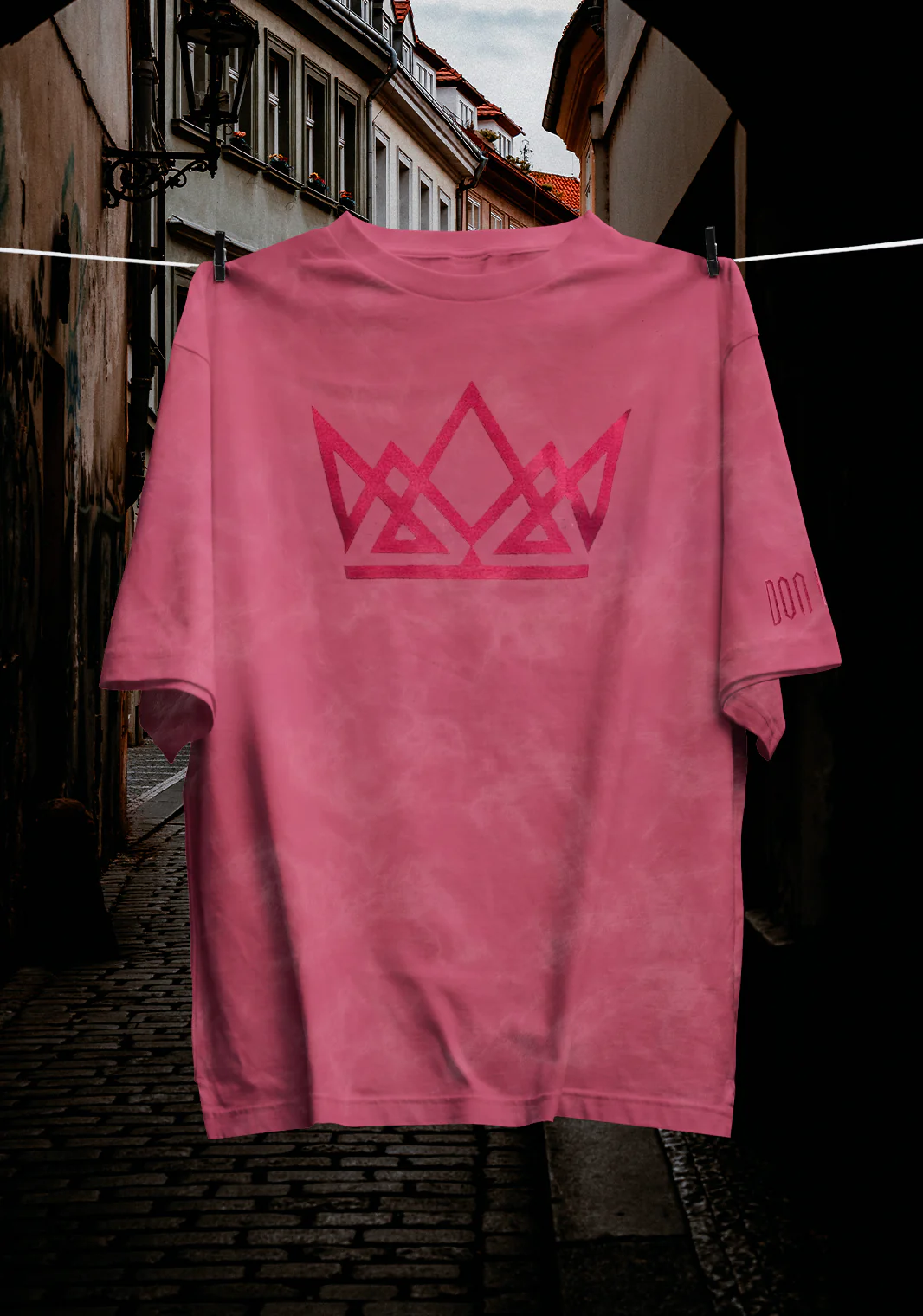 Camiseta Red Crown